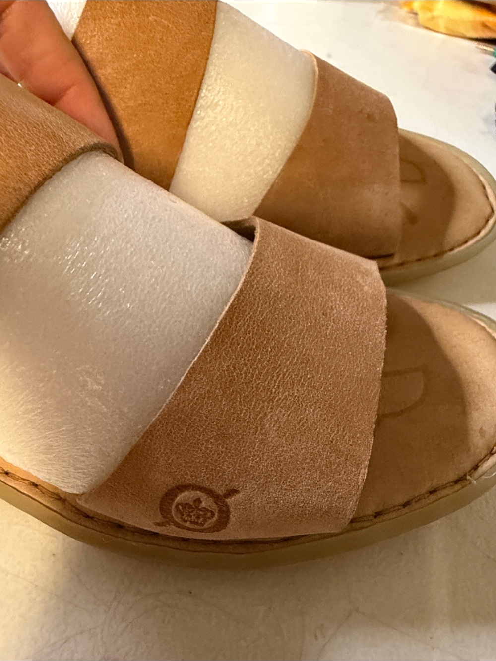 Børn Gold Buckle Leather Sandals | EUC | Sz 7 - Picture 5 of 7